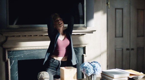 New Taylor Swift Apple Music Ad Hits Twitter - 'Dance Like No One's Watching' New Taylor Swift Apple Music Ad Hits Twitter - 'Dance Like No One's Watching'-12-16